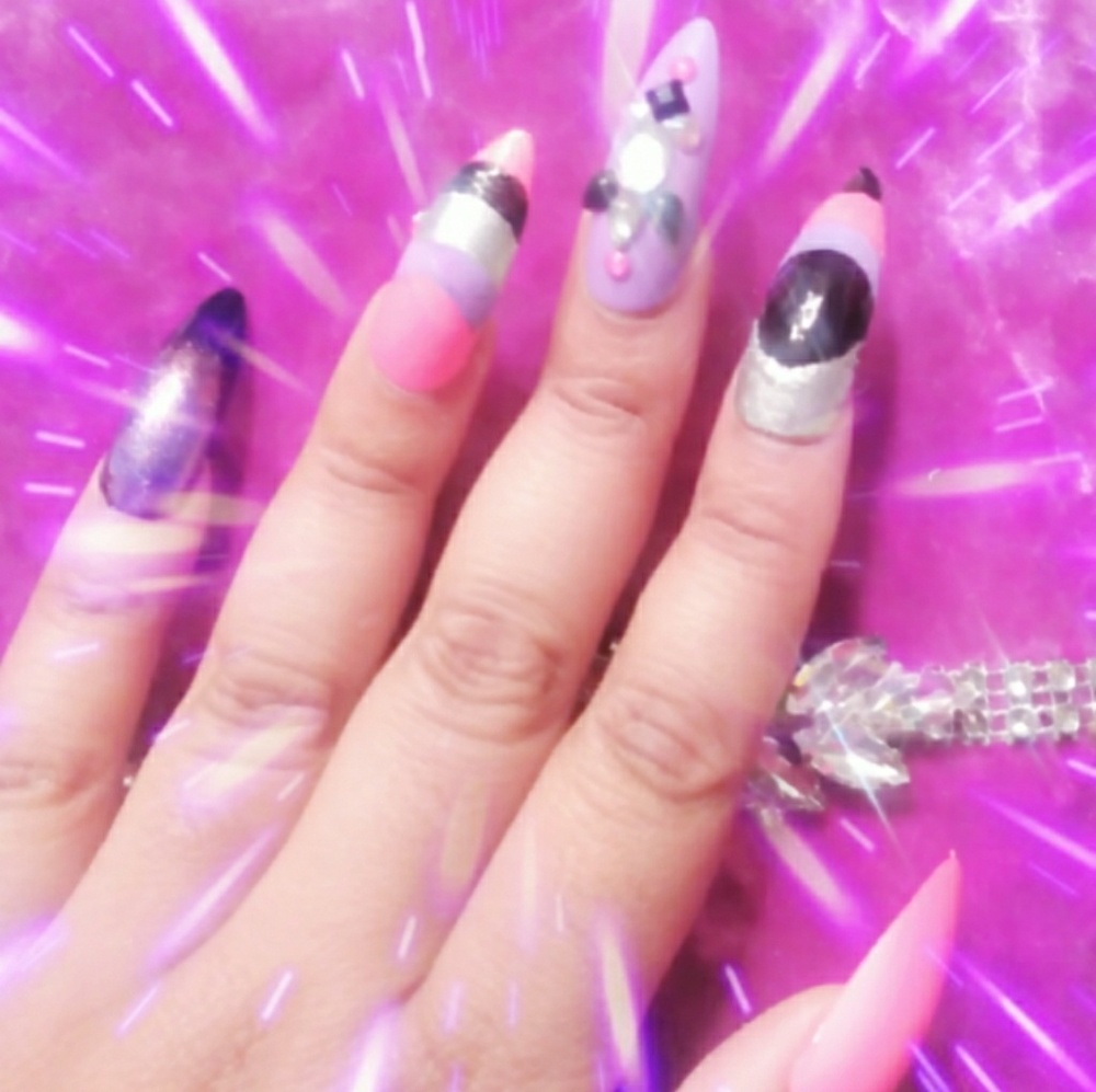 Fake nails - Picture 2 of 7